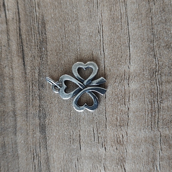 EUC James Avery Shamrock Of Hearts Charm - Picture 3 of 4
